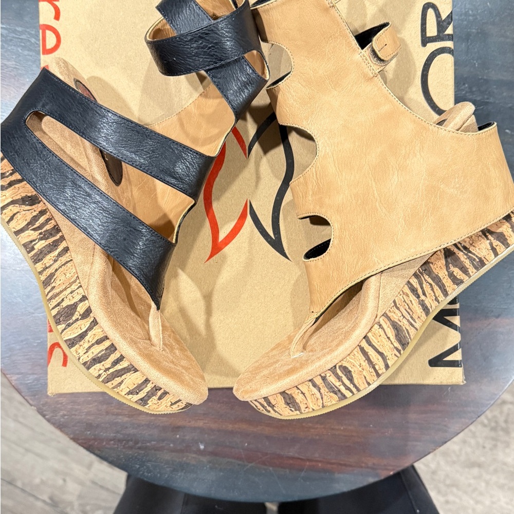 Modzori Reversibles Gladiator Corona Sandals High Wedge NWB NWT